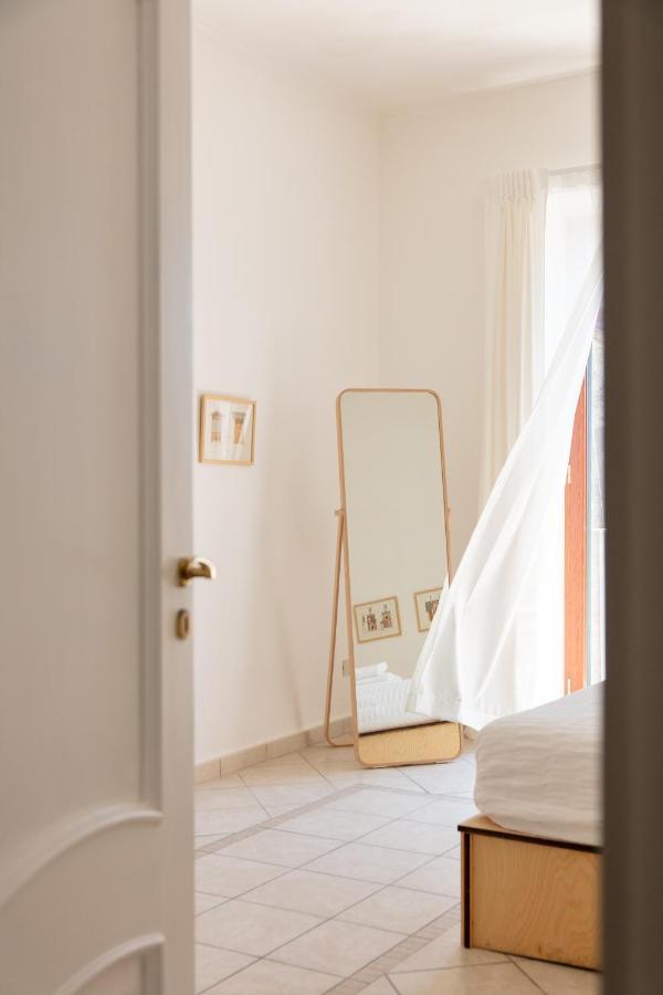 Appartement Le Tre Regine à Naples Extérieur photo