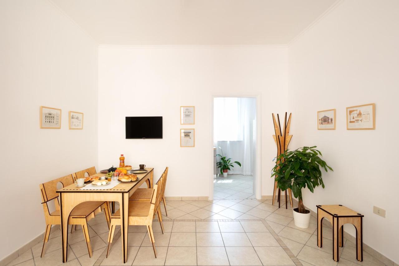 Appartement Le Tre Regine à Naples Extérieur photo