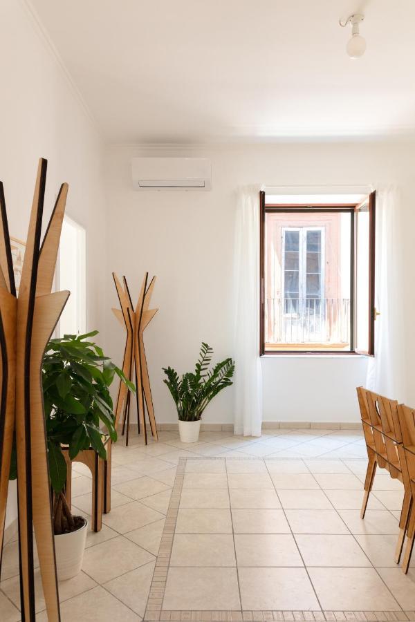 Appartement Le Tre Regine à Naples Extérieur photo