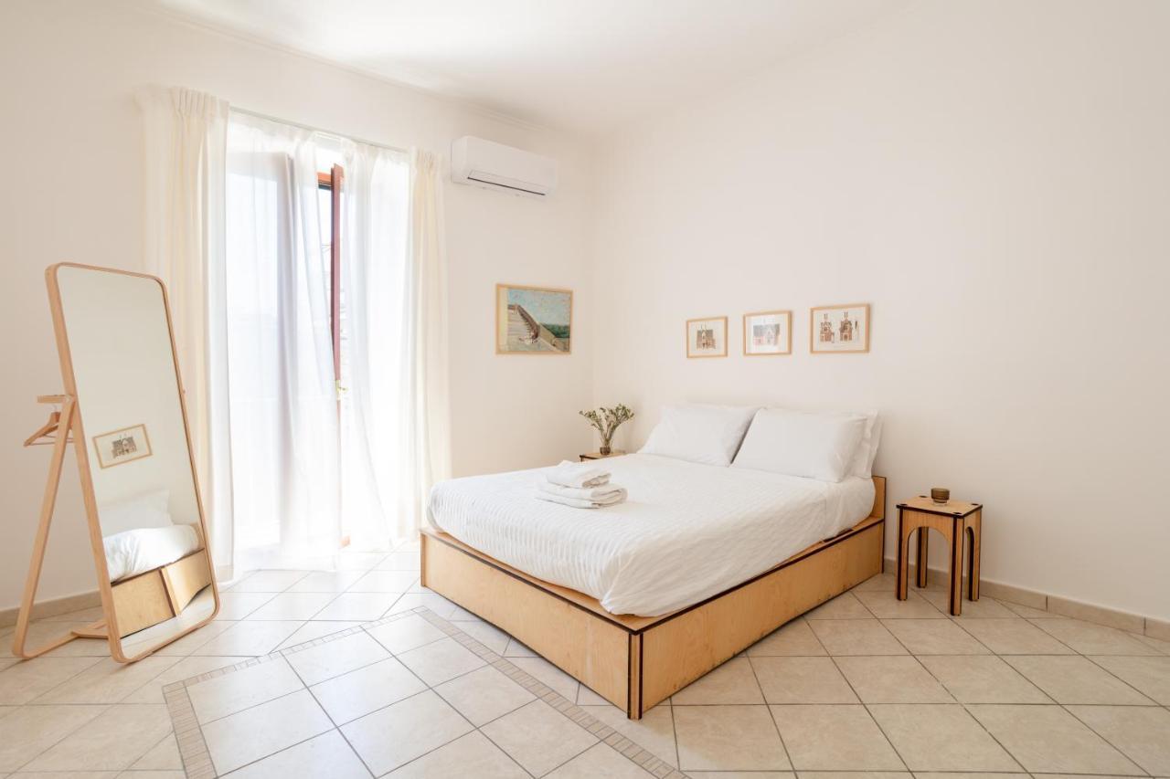 Appartement Le Tre Regine à Naples Extérieur photo